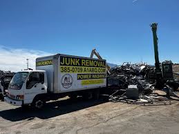Best Retail Junk Removal  in Kewaunee, WI